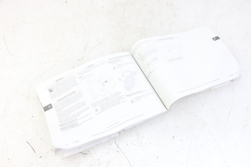 photo de MANUALE D'USO PEUGEOT TWEET 4T 50 (2014 - 2019)