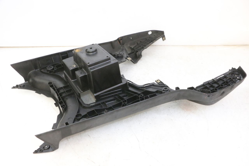 photo de CARENA PEDANA KYMCO AGILITY NAKED RENOUVO 2T 50 (2011 - 2018)