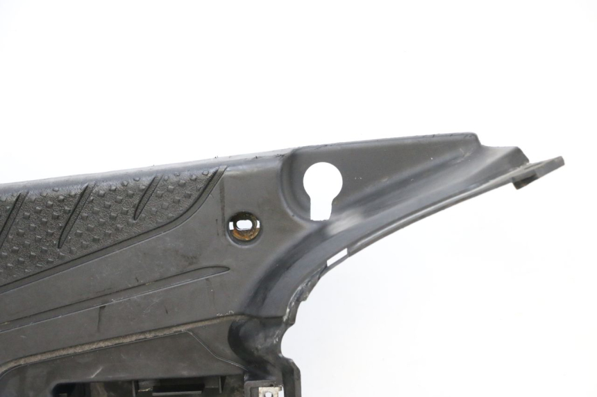 photo de MARCHE PIED MBK BOOSTER SPIRIT 50 (2004 - 2017) - Zoom sullo stato d'uso