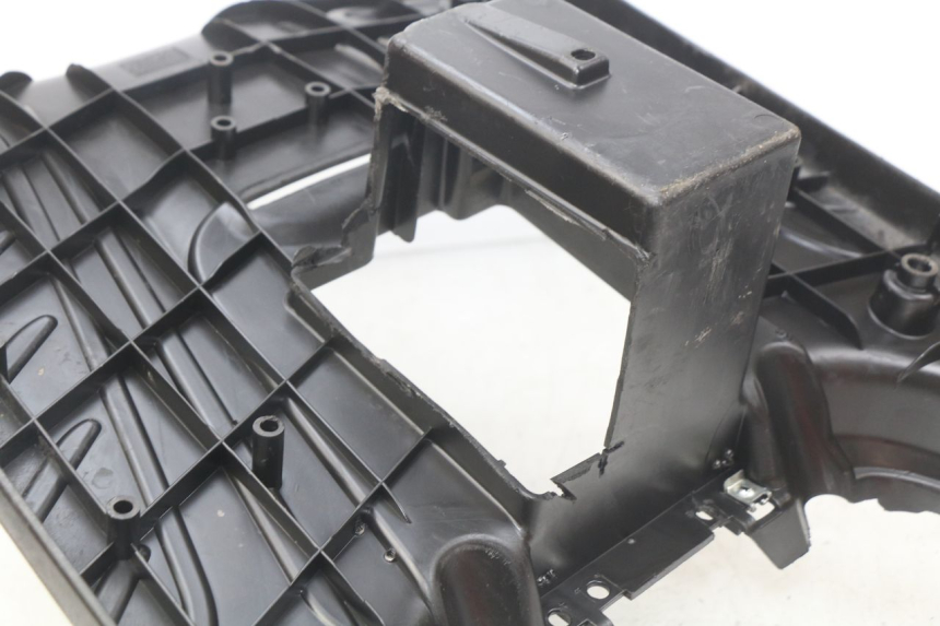 photo de CARENA PEDANA MBK BOOSTER SPIRIT NAKED 50 (2004 - 2017)