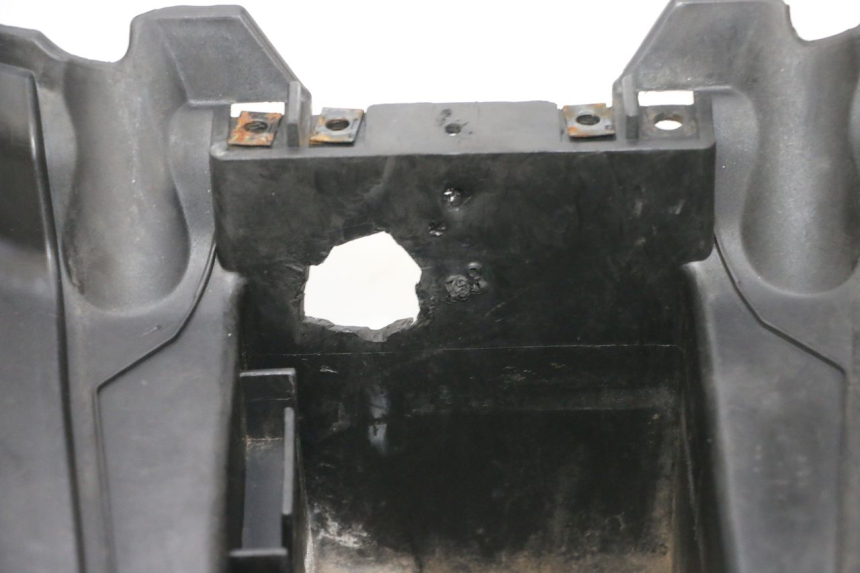 photo de CARENA PEDANA MBK BOOSTER SPIRIT NAKED 50 (2004 - 2017) - Ispezione visiva dettagliata