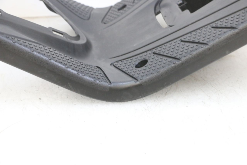 photo de PEDANE YAMAHA BW'S EASY 50 (2013 - 2016) - Caratteristiche distintive