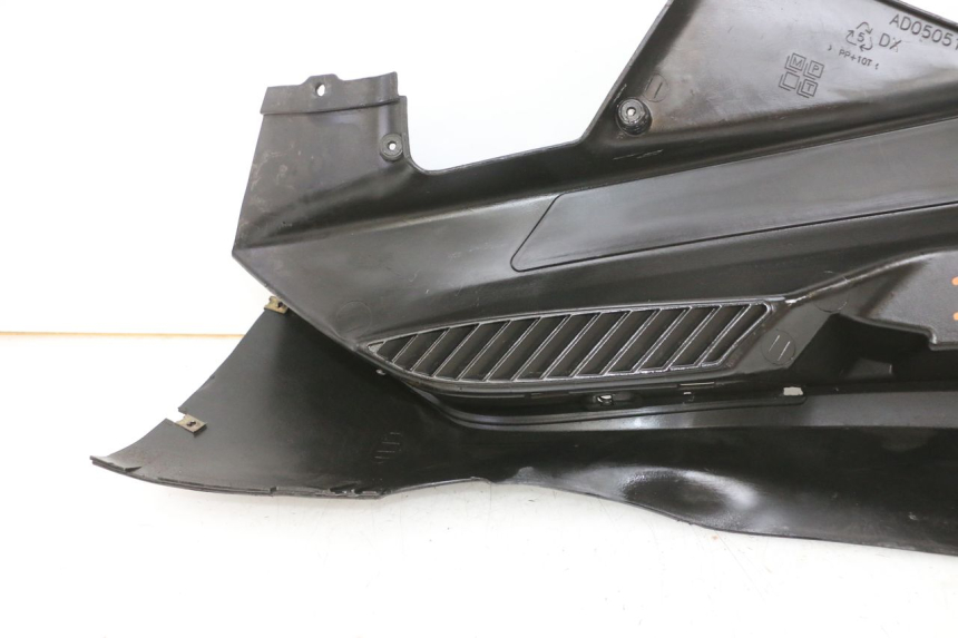 photo de CARENA PEDANA DESTRA ADIVA AD3 300 (2014 - 2020)