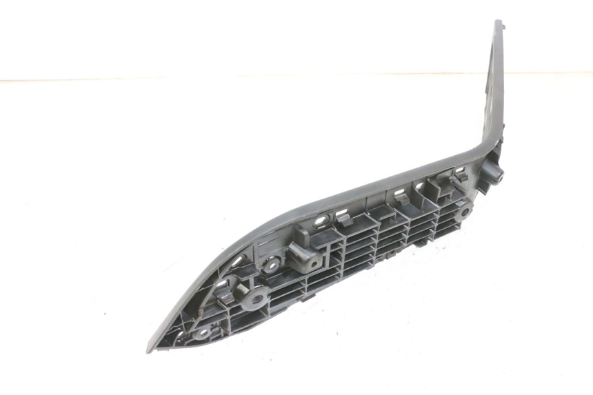 photo de CARENA PEDANA DESTRA SUZUKI BURGMAN 650 (2013 - 2020)