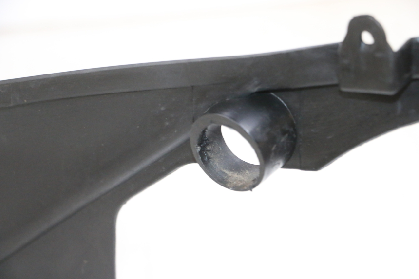 photo de CARENA PEDANA DESTRA JM MOTORS GTS 125 (2015 - 2019) - Stato della superficie e materiale