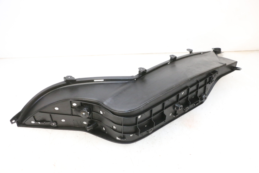 photo de CARENA PEDANA DESTRA JM MOTORS GTS 125 (2015 - 2019) - Marcature e riferimenti originali