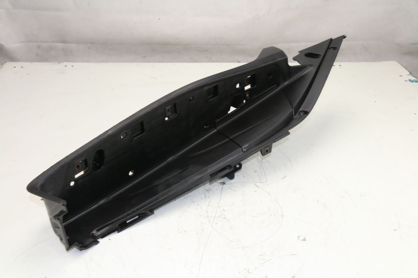 photo de Pedana destra HONDA FES S-WING SWING 125 (2007 - 2015) - Marcature e riferimenti originali