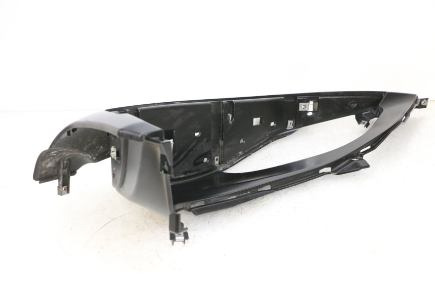 photo de CARENA PEDANA DESTRA PIAGGIO MP3 HPE 300 (2019 - 2026) - Ricambio usato controllato