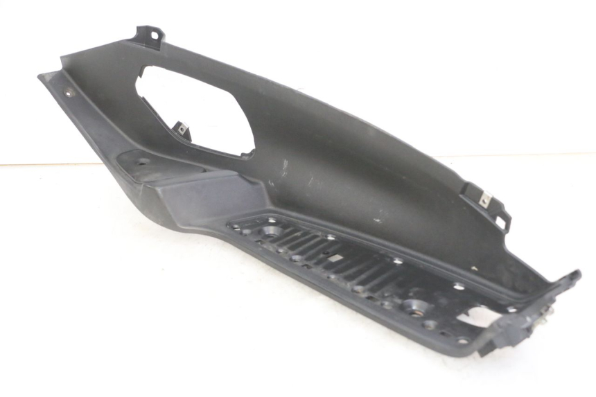 photo de CARENA PEDANA DESTRA PIAGGIO MP3 LT 300 (2010 - 2016)