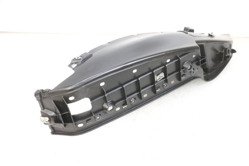 photo de MARCHE PIED DESTRO PIAGGIO MP3 RL 250 (2007 - 2010) - Altra angolazione