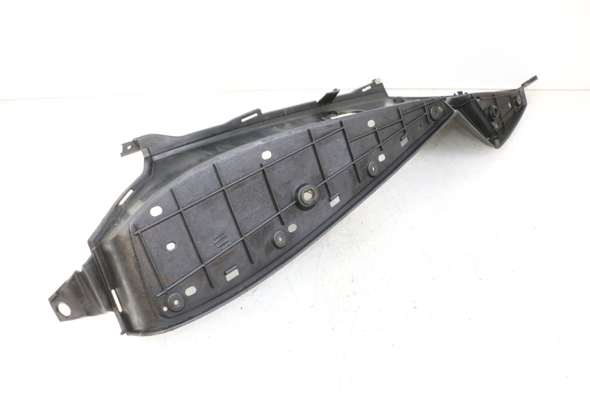 photo de Pedana destra PEUGEOT SATELIS COMPRESSOR K15 125 (2006 - 2009)