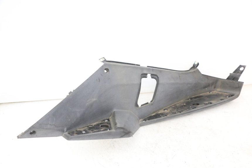 photo de CARENA PEDANA DESTRA PEUGEOT SATELIS 250 (2006 - 2012)