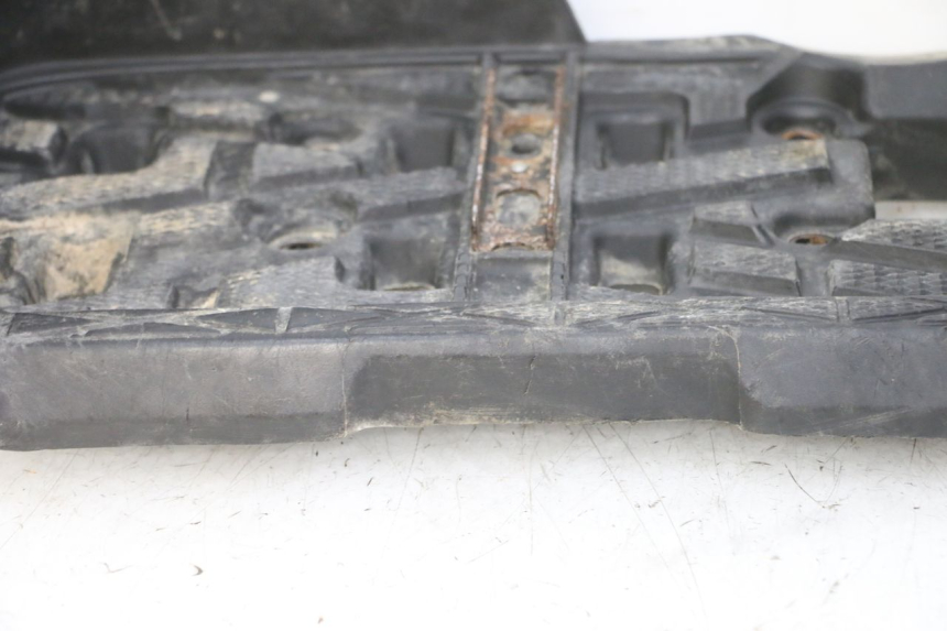 photo de CARENA PEDANA DESTRA YAMAHA YFM GRIZZLY 550 (2008 - 2015)