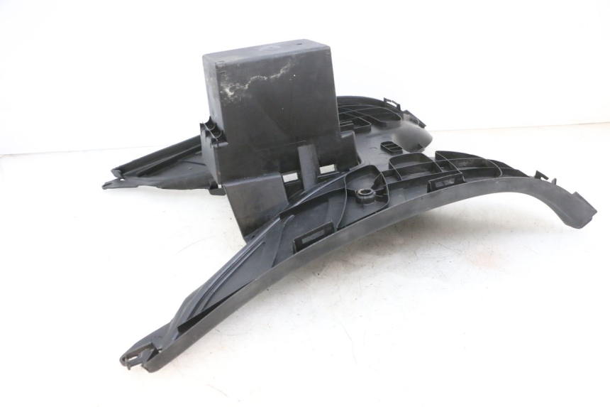 photo de PEDANA PEUGEOT ELYSEO 125 (1999 - 2004) - Zoom sui componenti