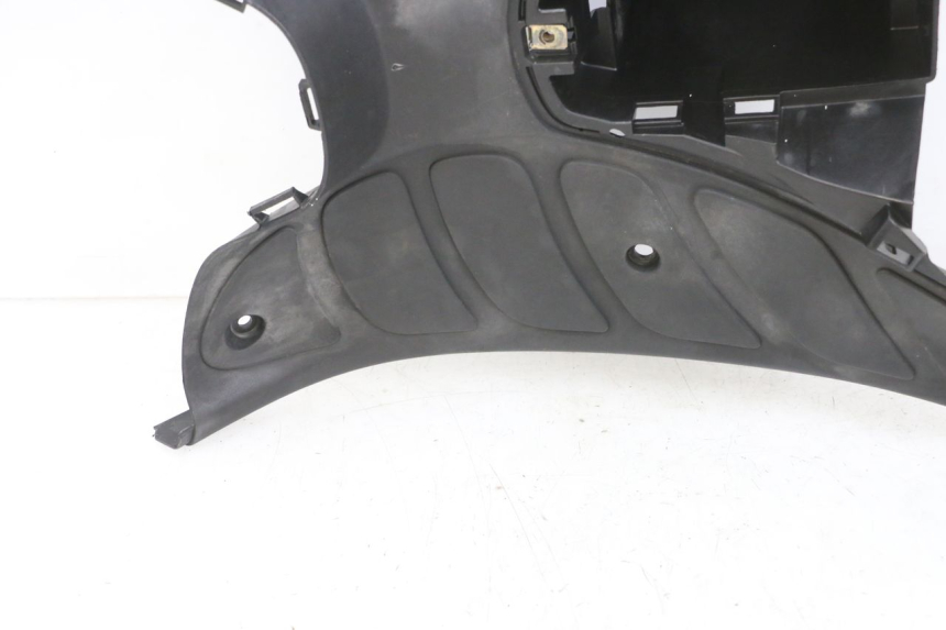 photo de PEDANA PEUGEOT ELYSEO 125 (1999 - 2004) - Stato della superficie e materiale