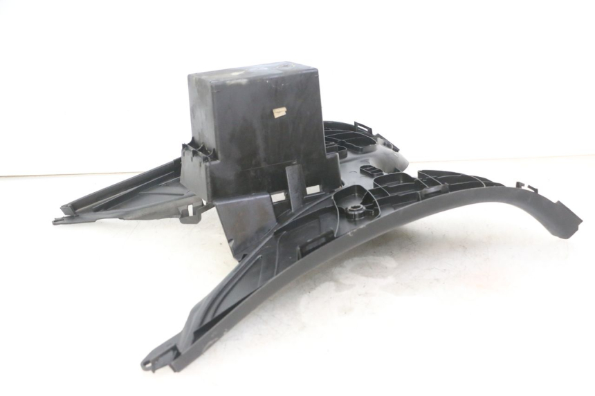 photo de CARENA PEDANA PEUGEOT ELYSTAR 125 (2002 - 2007)