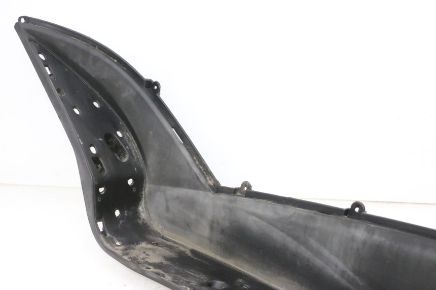 photo de CARENA PEDANA SINISTRA JM MOTORS GTS 125 (2015 - 2019) - Marcature e riferimenti originali