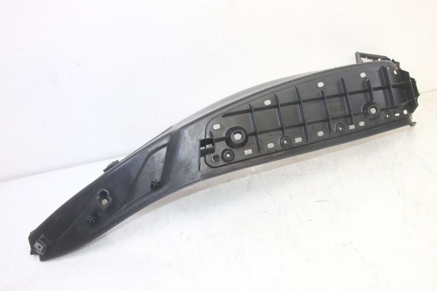 photo de CARENA PEDANA SINISTRA PIAGGIO MP3 HPE 350 (2018 - 2020) - Vista d'insieme del prodotto