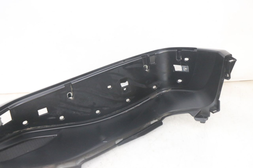 photo de CARENA PEDANA SINISTRA PIAGGIO MP3 HPE 300 (2019 - 2026) - Ricambio usato controllato