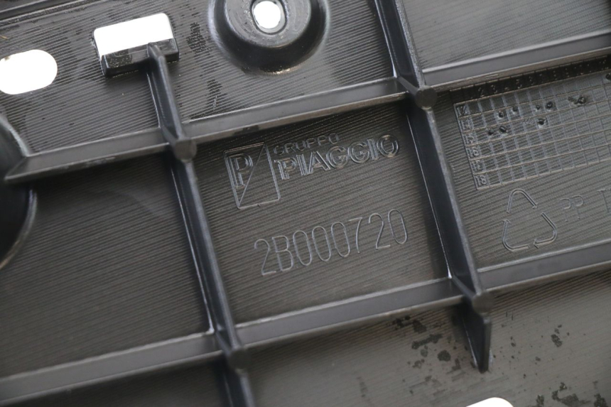 photo de PEDANA SINISTRA PIAGGIO MP3 500 (2014 - 2016)