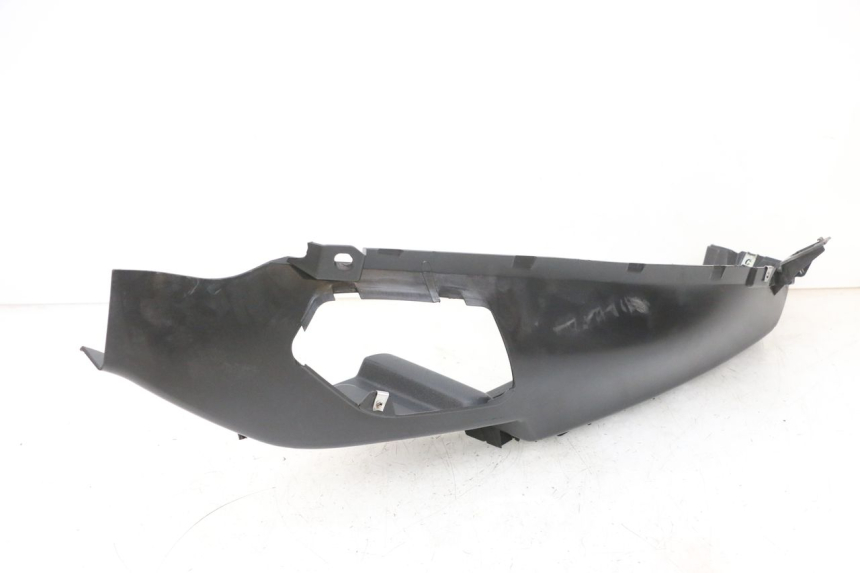 photo de CARENA PEDANA SINISTRA PIAGGIO MP3 RL 250 (2007 - 2010) - Vista d'insieme del prodotto