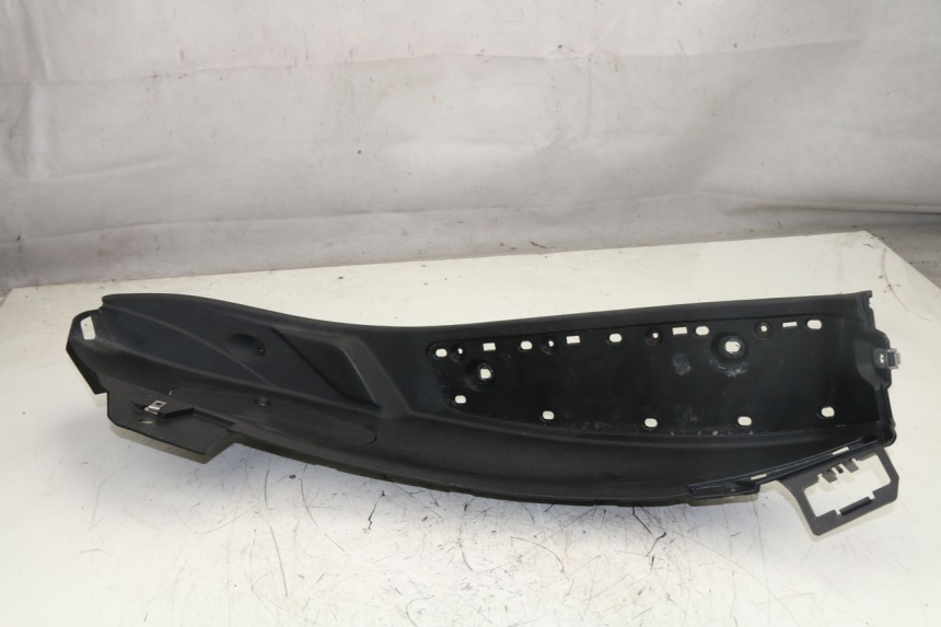 photo de PEDANA SINISTRA PIAGGIO MP3 500 (2011 - 2015)