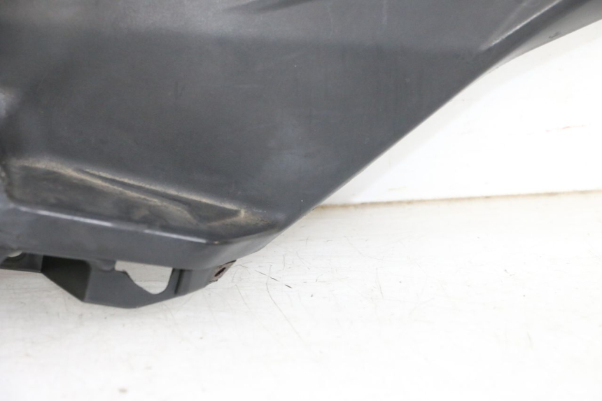 photo de CARENA PEDANA SINISTRA SYM ORBIT III 3 4T 50 (2018 - 2021) - Primo piano ad alta risoluzione