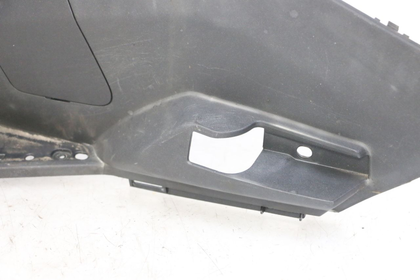 photo de CARENA PEDANA SINISTRA PEUGEOT SATELIS 125 (2013 - 2018)