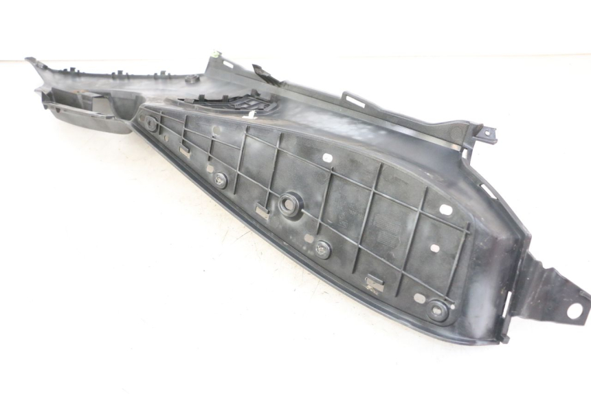 photo de CARENA PEDANA SINISTRA PEUGEOT SATELIS 125 (2013 - 2018)