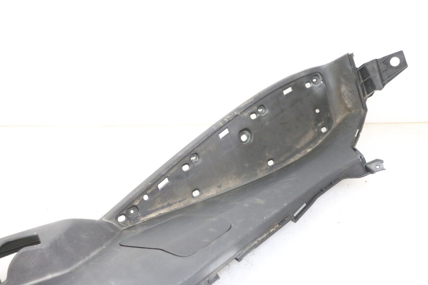 photo de CARENA PEDANA SINISTRA PEUGEOT SATELIS 125 (2013 - 2018)