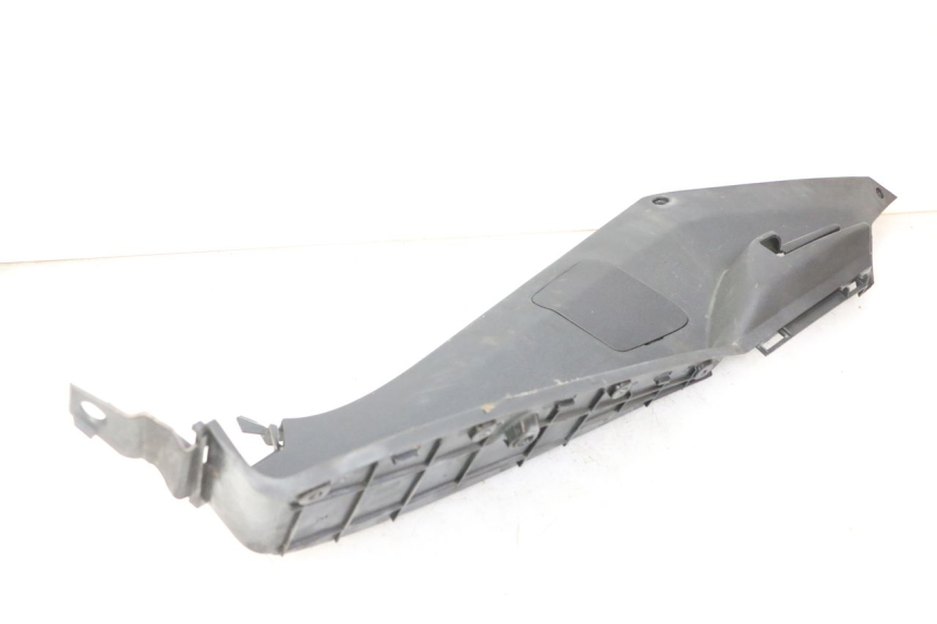 photo de CARENA PEDANA SINISTRA PEUGEOT SATELIS 125 (2013 - 2018)