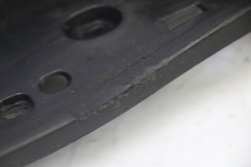 photo de CARENA PEDANA SINISTRA PEUGEOT SATELIS 125 (2013 - 2018)