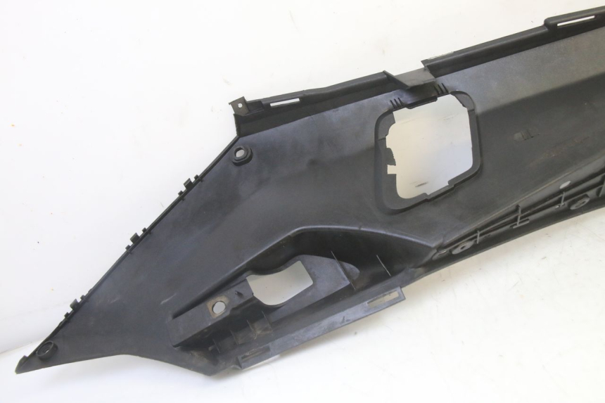 photo de CARENA PEDANA SINISTRA PEUGEOT SATELIS 125 (2013 - 2018)