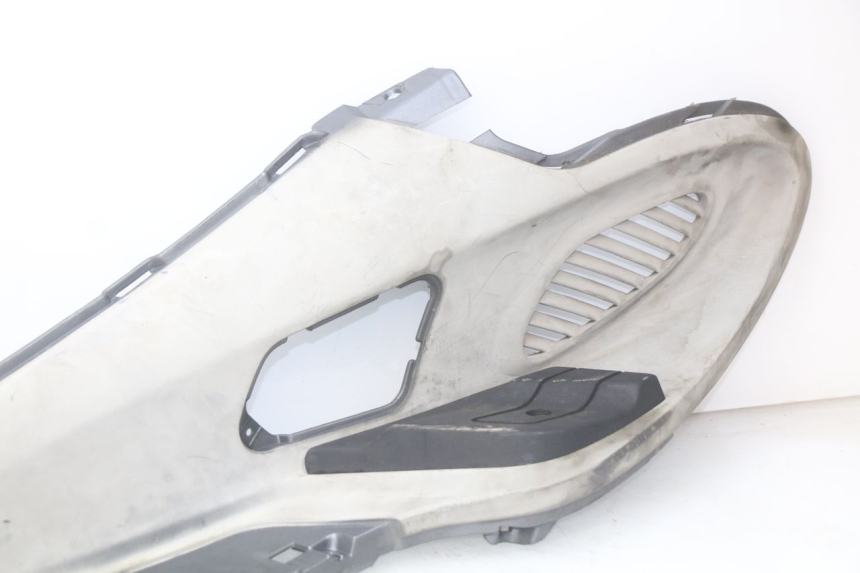 photo de PEDANA SINISTRA PIAGGIO X9 EVOLUTION 250 (2003 - 2007)