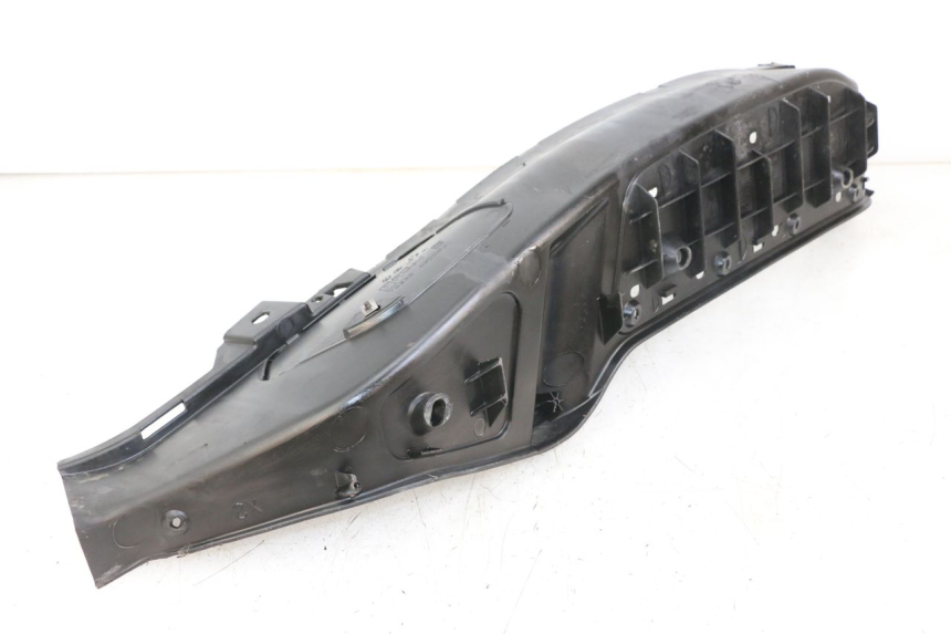 photo de PEDANA SINISTRA PIAGGIO XEVO - X EVO 125 (2007 - 2016) - Zoom sullo stato d'uso