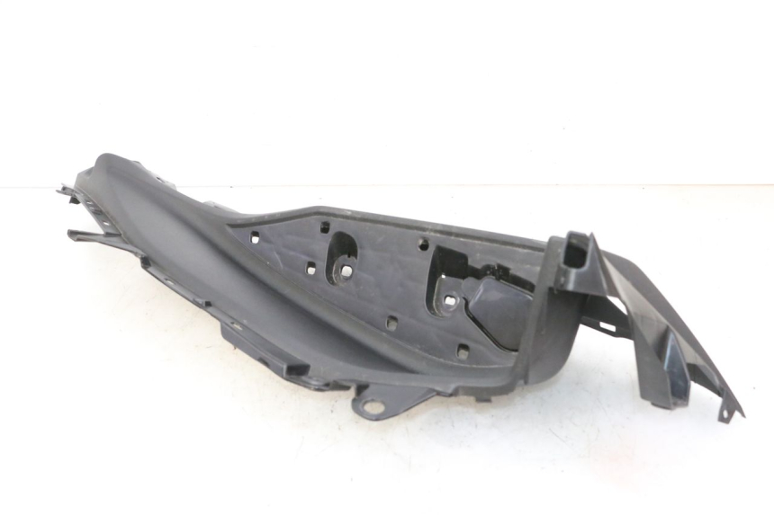 photo de CARENA PEDANA SINISTRA YAMAHA XMAX X-MAX 125 (2021 - 2025)