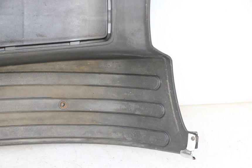 photo de CARENA PEDANA PIAGGIO LXV 4T 50 (2009 - 2013)