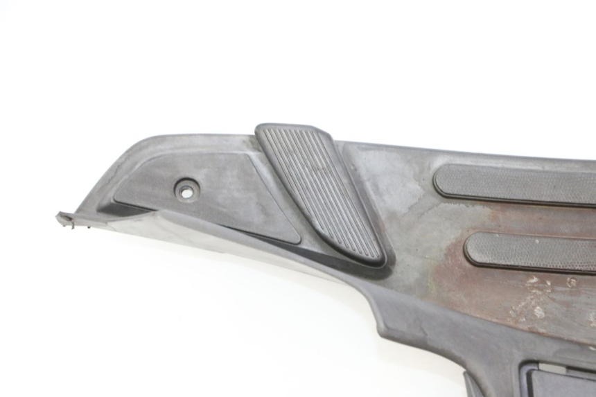 photo de CARENA PEDANA PIAGGIO LXV 4T 50 (2009 - 2013)