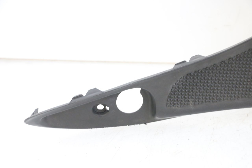 photo de CARENA PEDANA YAMAHA NEOS NEO'S 4T 50 (2008 - 2016) - Foto prodotto supplementare