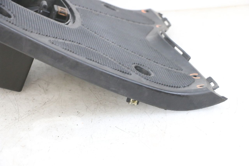 photo de CARENA PEDANA YAMAHA NEOS NEO'S 4T 50 (2008 - 2016) - Marcature e riferimenti originali