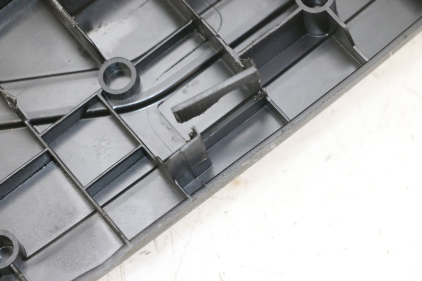 photo de CARENA PEDANA PEUGEOT BELVILLE 125 (2017 - 2021)