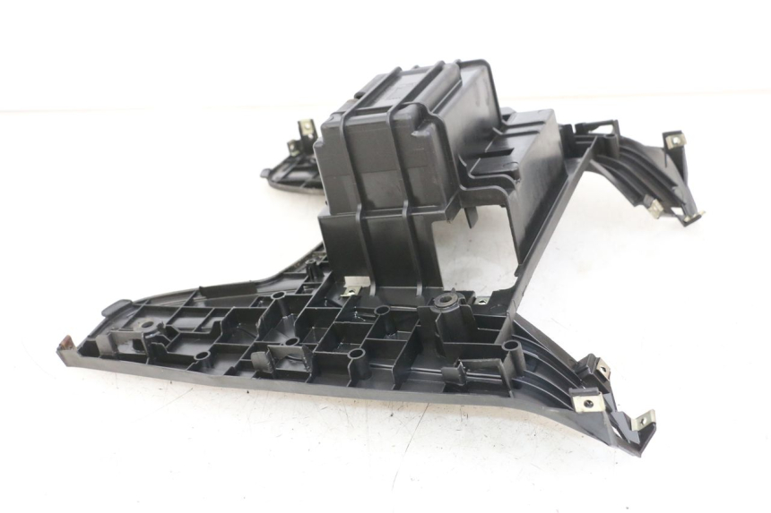 photo de CARENA PEDANA PEUGEOT BELVILLE 125 (2017 - 2021)