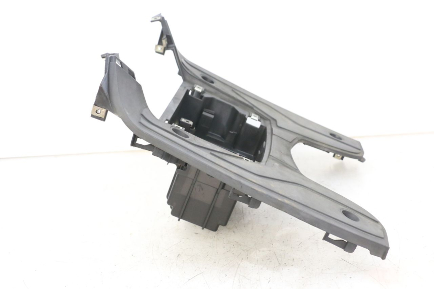 photo de CARENA PEDANA PEUGEOT BELVILLE 125 (2017 - 2021)