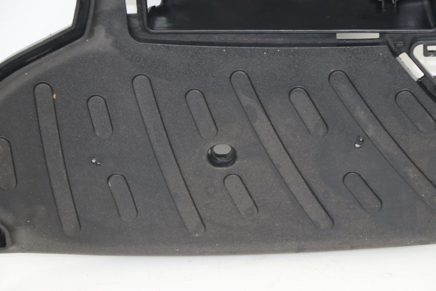 photo de CARENA PEDANA PEUGEOT STREETZONE 2T 50 (2014 - 2019)
