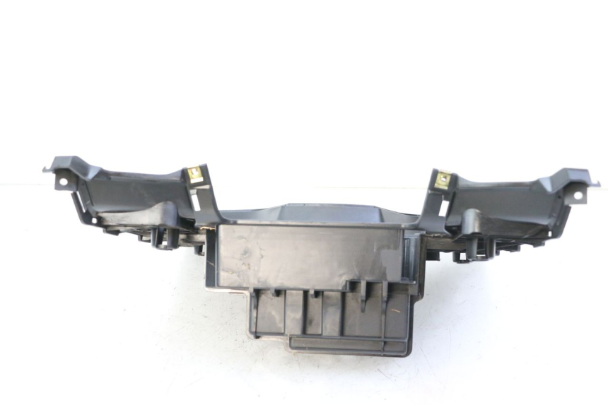 photo de CARENA PEDANA PEUGEOT TWEET 4T 50 (2023 - 2025)