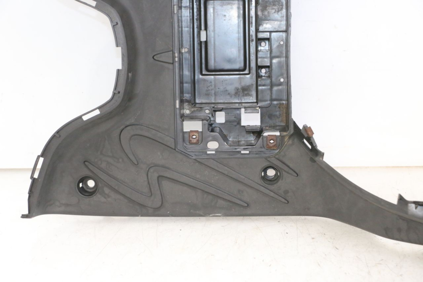 photo de CARENA PEDANA PEUGEOT TWEET 4T 50 (2014 - 2019)