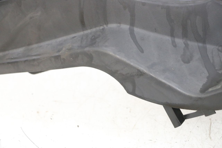 photo de CARENA PEDANA PEUGEOT TWEET 4T 50 (2014 - 2019)