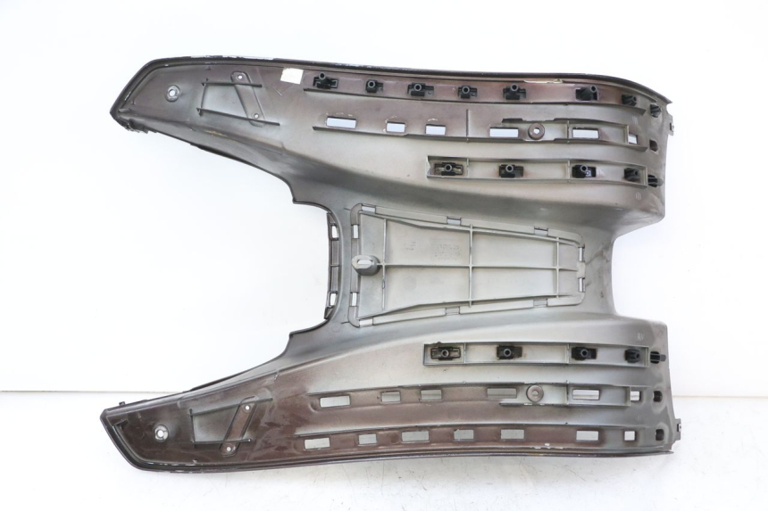 photo de CARENA PEDANA PIAGGIO VESPA LX IE 125 (2010 - 2012)