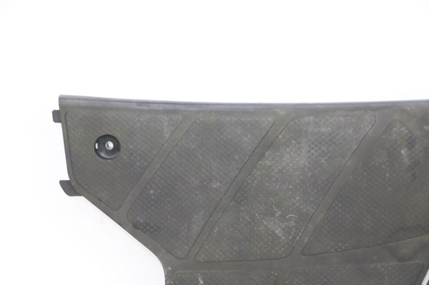 photo de CARENA PEDANA DAELIM S1 125 (2007 - 2016) - Ispezione visiva dettagliata