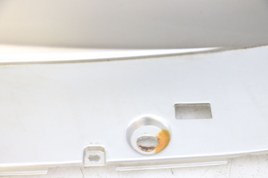 photo de CARENA PEDANA PIAGGIO SUPER LX 125 (2000 - 2003)